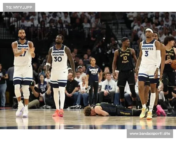 NBA总决赛争议判罚引发热议 东京奥运选手强烈表达不满 NBA总决赛争议判罚引发热议 东京奥运选手强烈表达不满