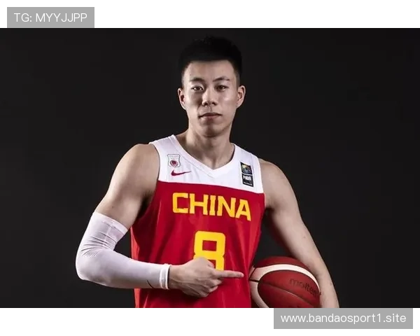 张镇麟未参加球队踩场训练 将缺席今晚对阵比赛 张镇麟未参加球队踩场训练 将缺席今晚对阵比赛