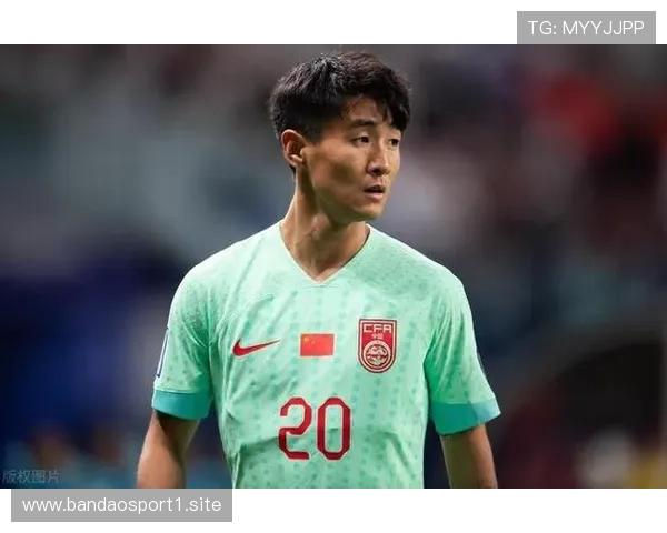 中超悍将背后恶犯踩踏王钰栋脚踝引众怒国足球迷难原谅事件持续升级 中超悍将背后恶犯踩踏王钰栋脚踝引众怒国足球迷难原谅事件持续升级