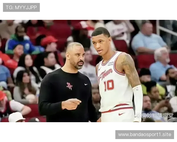 火箭阵容保持稳定范乔丹续约3年1亿小贾伊森签约4年9千万